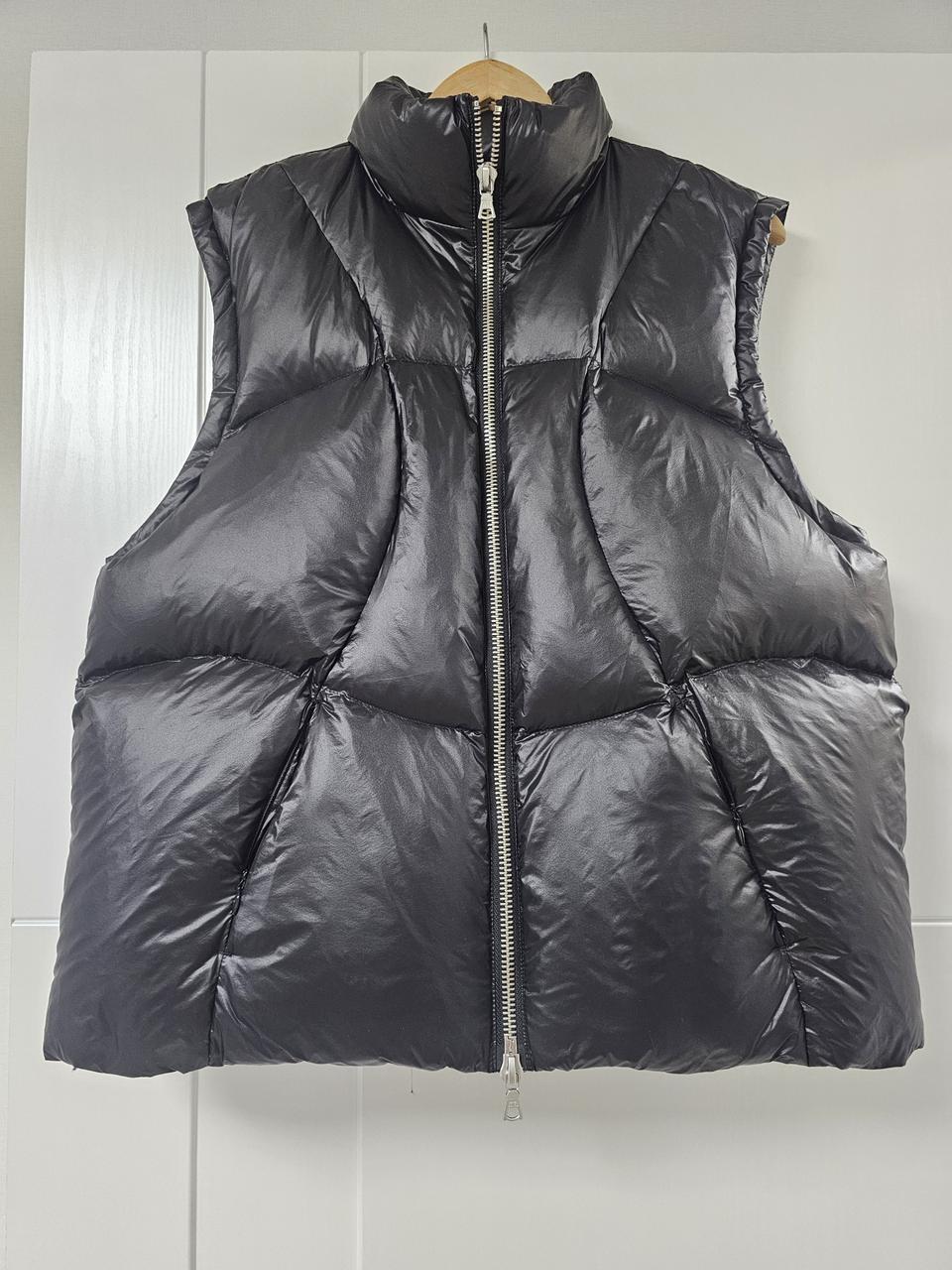 어널러코드 인시션 다운 패딩조끼