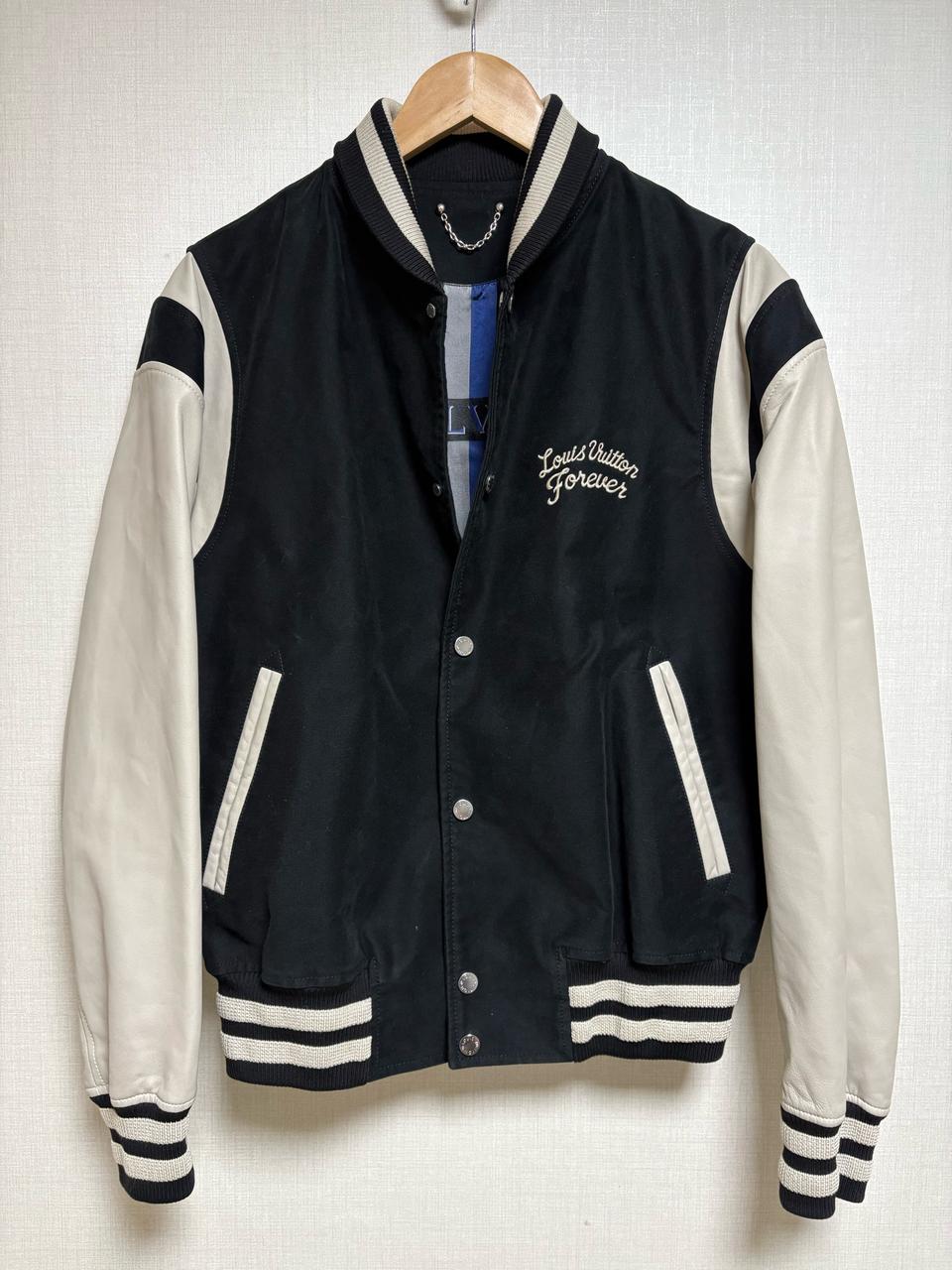 [48] 루이비통 램스킨 포에버 로고 바시티 자켓