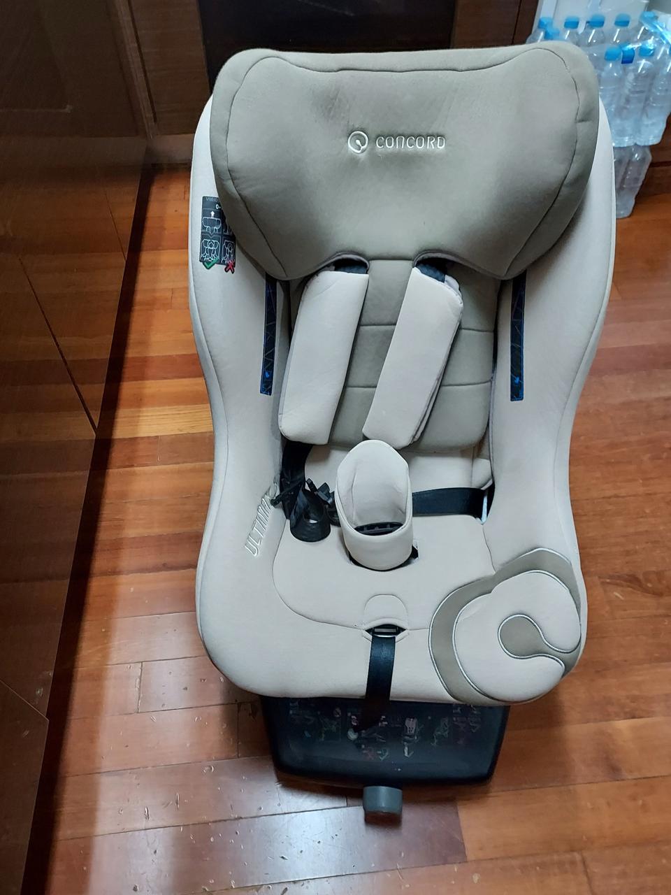 콩코드 18킬로까지 카시트 4만원