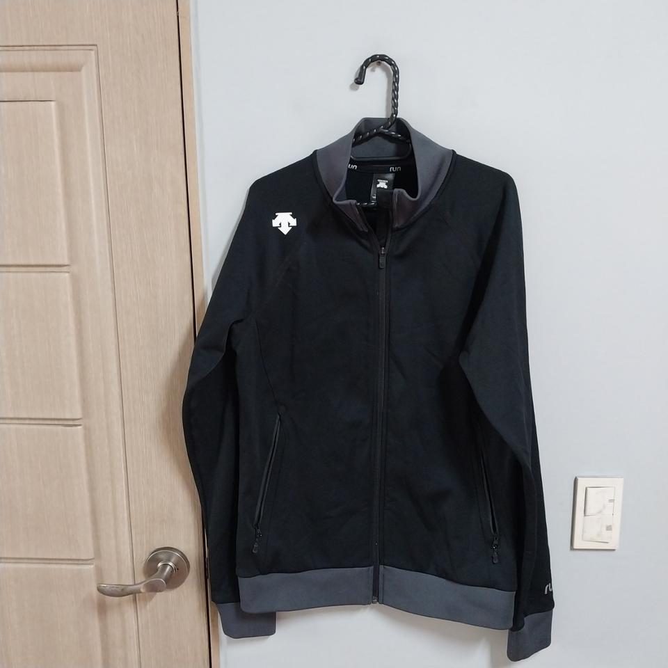 데상트 안감기모 져지 남성 슬림핏 100 사이즈