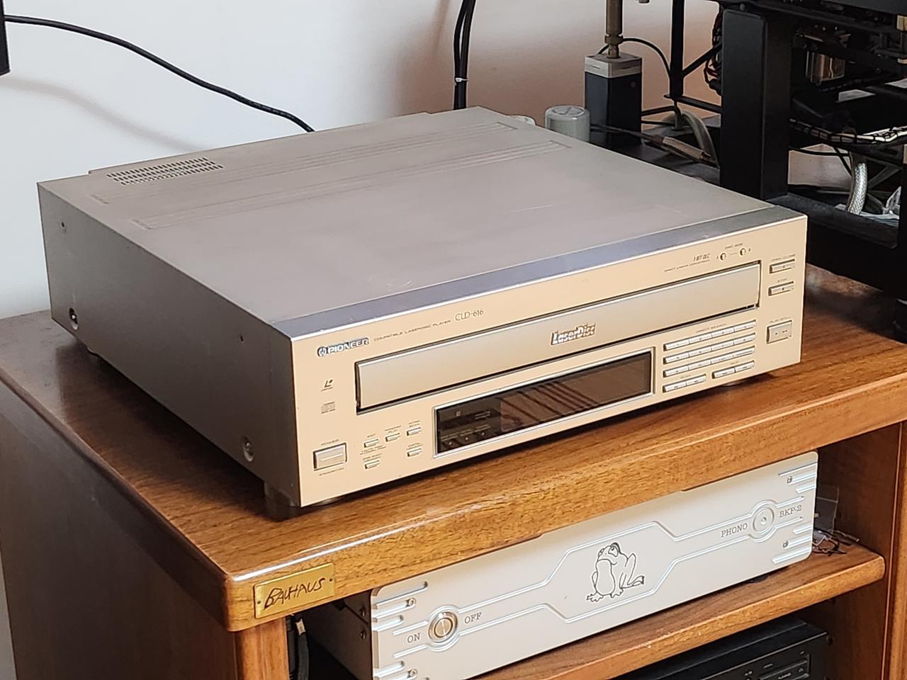 명기 파이오니아 Pioneer CLD-616 레이저 디스크 플레이어 LD