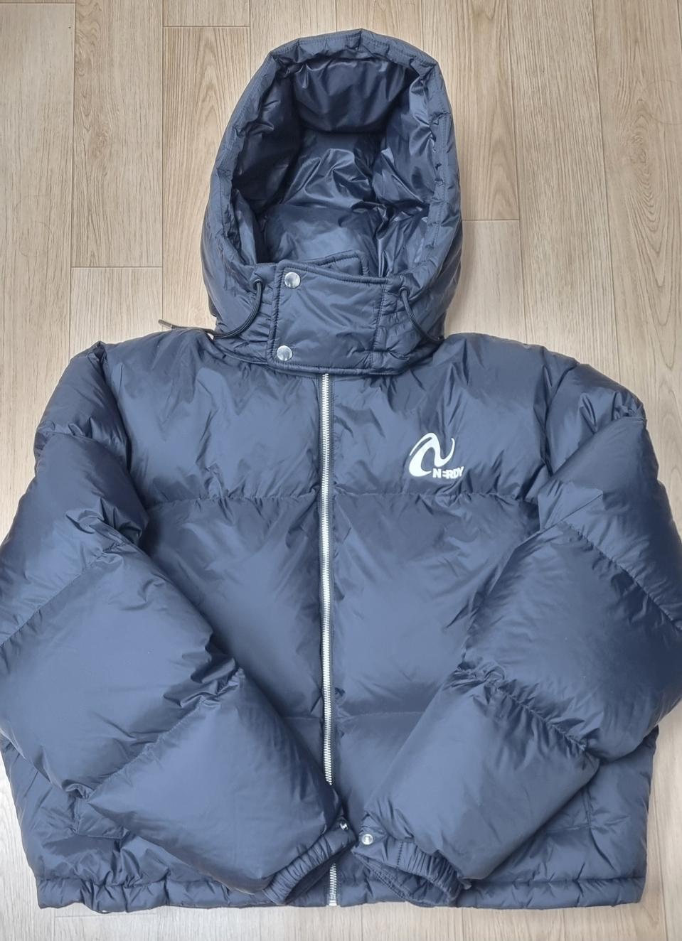 널디세븐틴 패딩m 남여공용