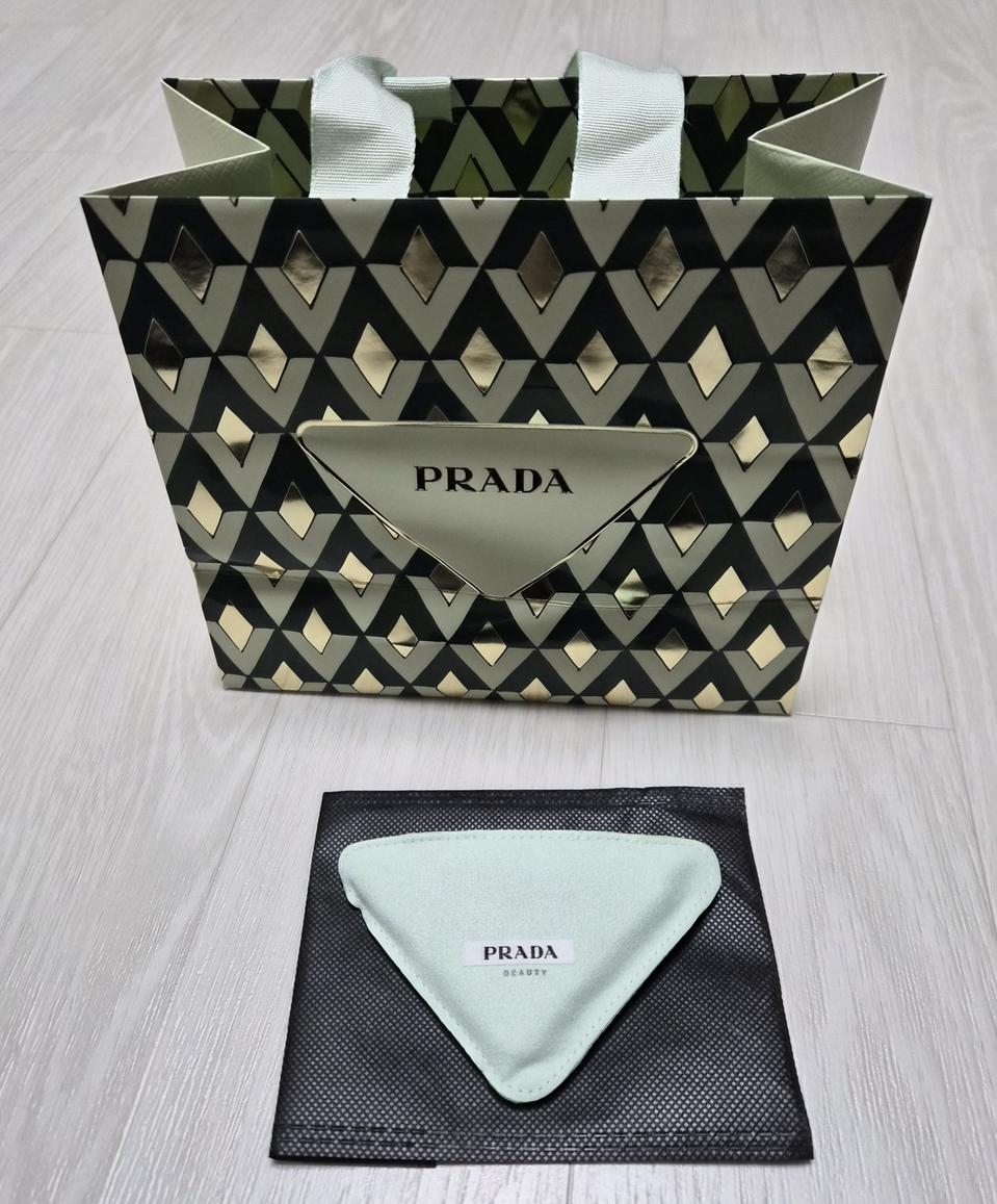 프라다 뷰티 거울 (새상품)