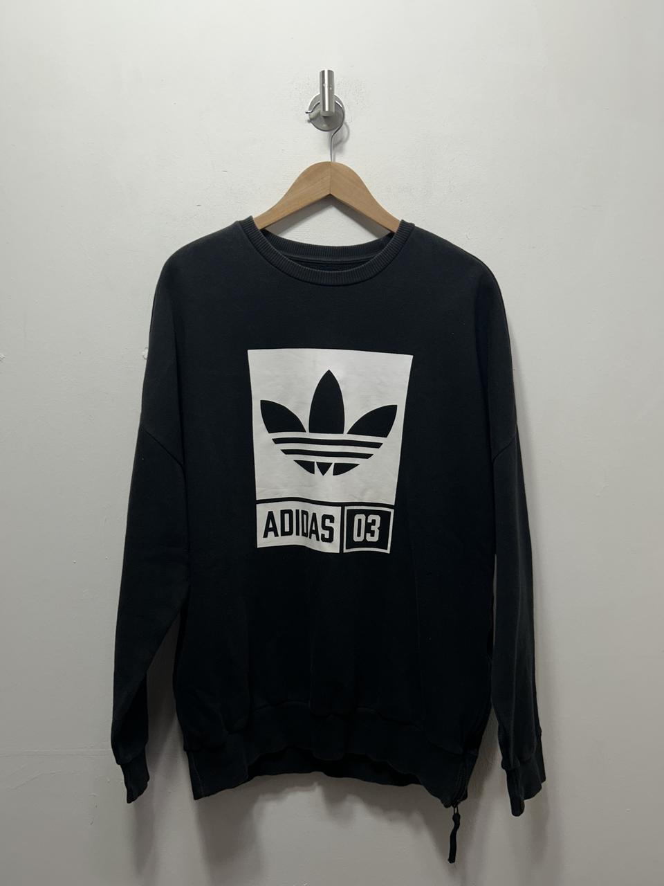 아디다스 빅로고 라운드 블랙 110