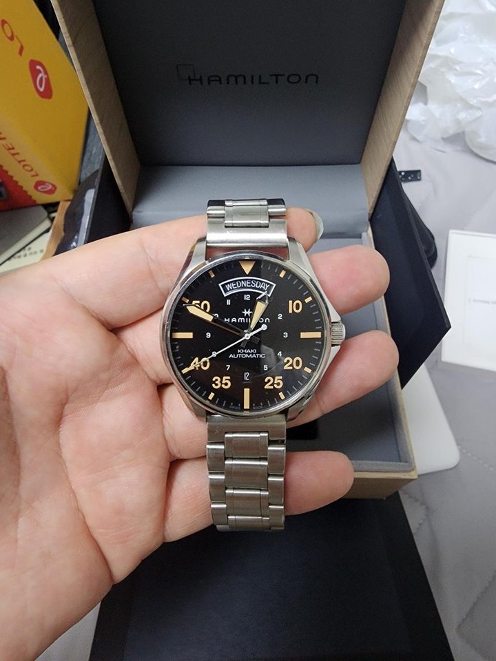 해밀턴 카키 에비에이션 데이데이트 42mm