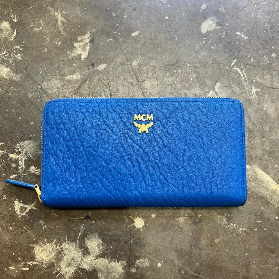 새제품 MCM 블루 레더 장지갑 지갑