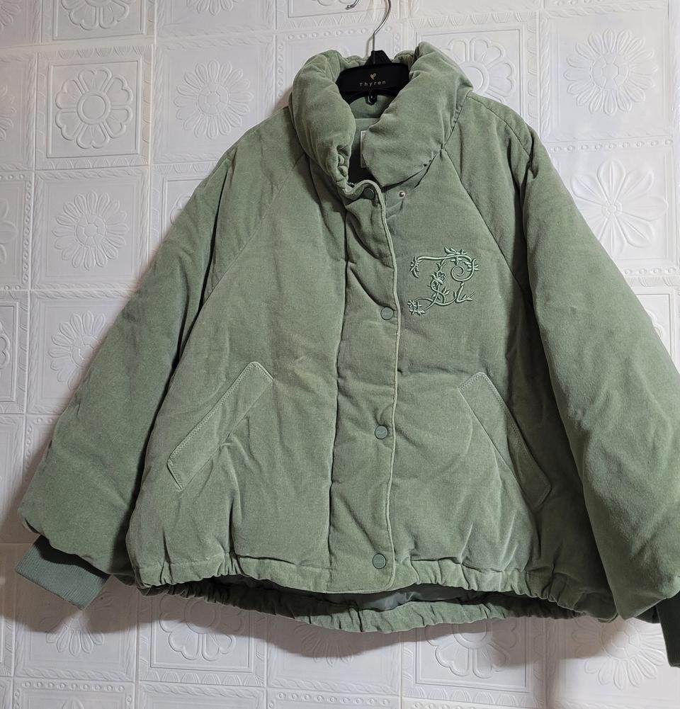 써스데이아일랜드 벨벳 다운