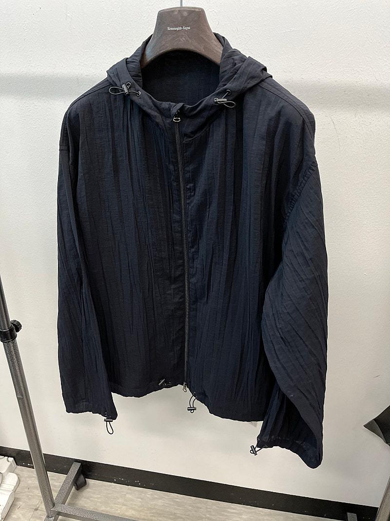 100-105) 쿠어 신형 플리츠 후드자켓