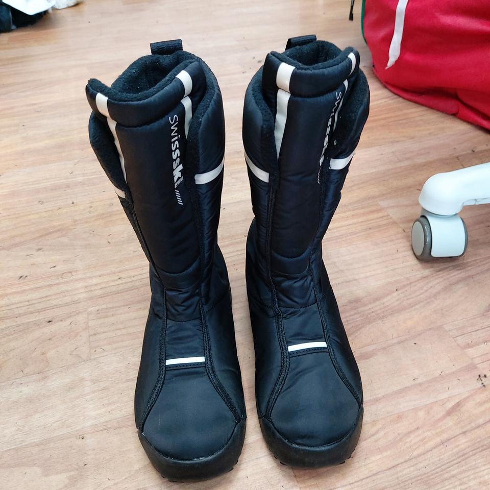 데상트 파우 방한부츠 여성230 5k30