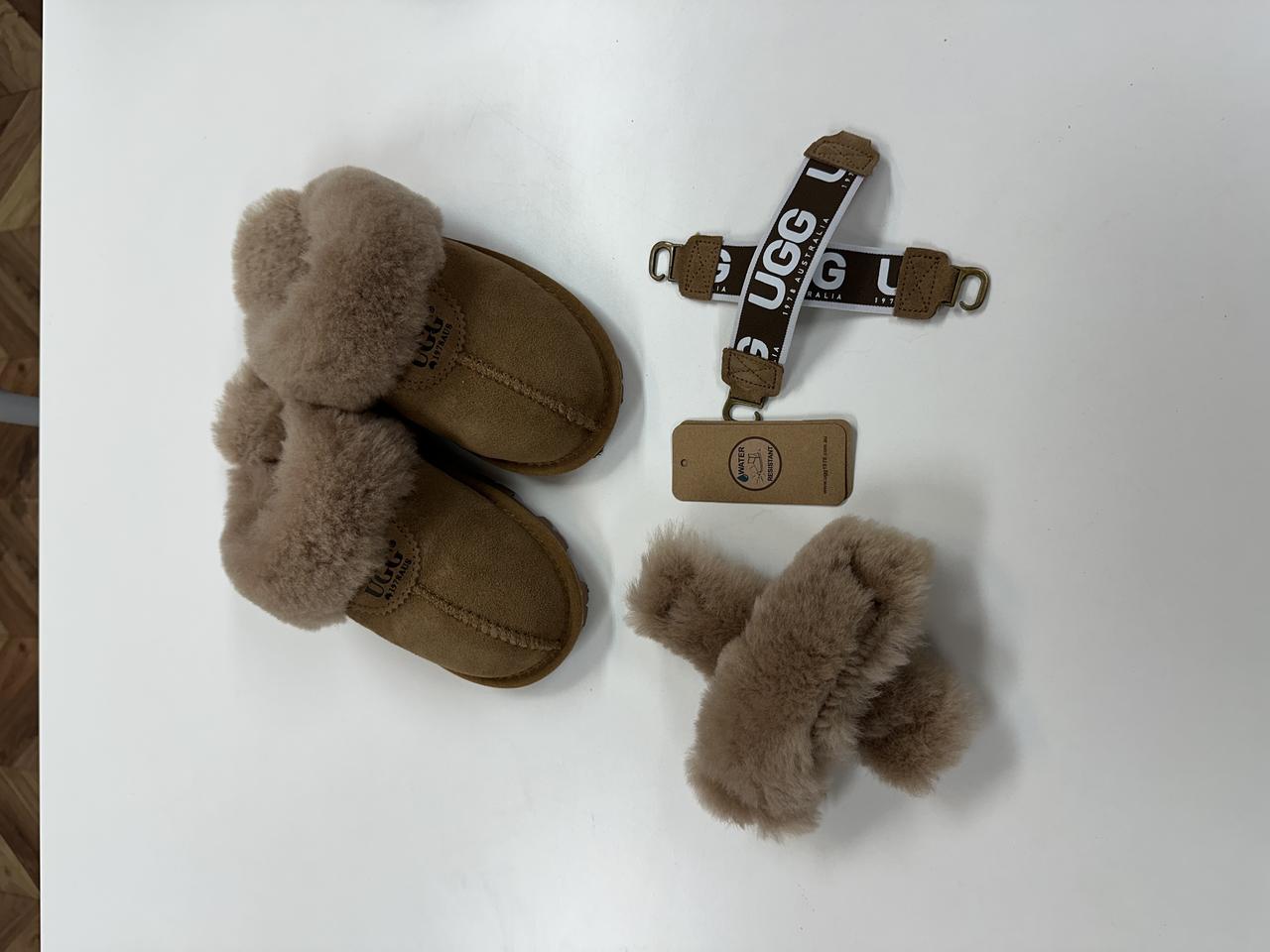 호주UGG털슬리퍼 225-230mm팜 새것