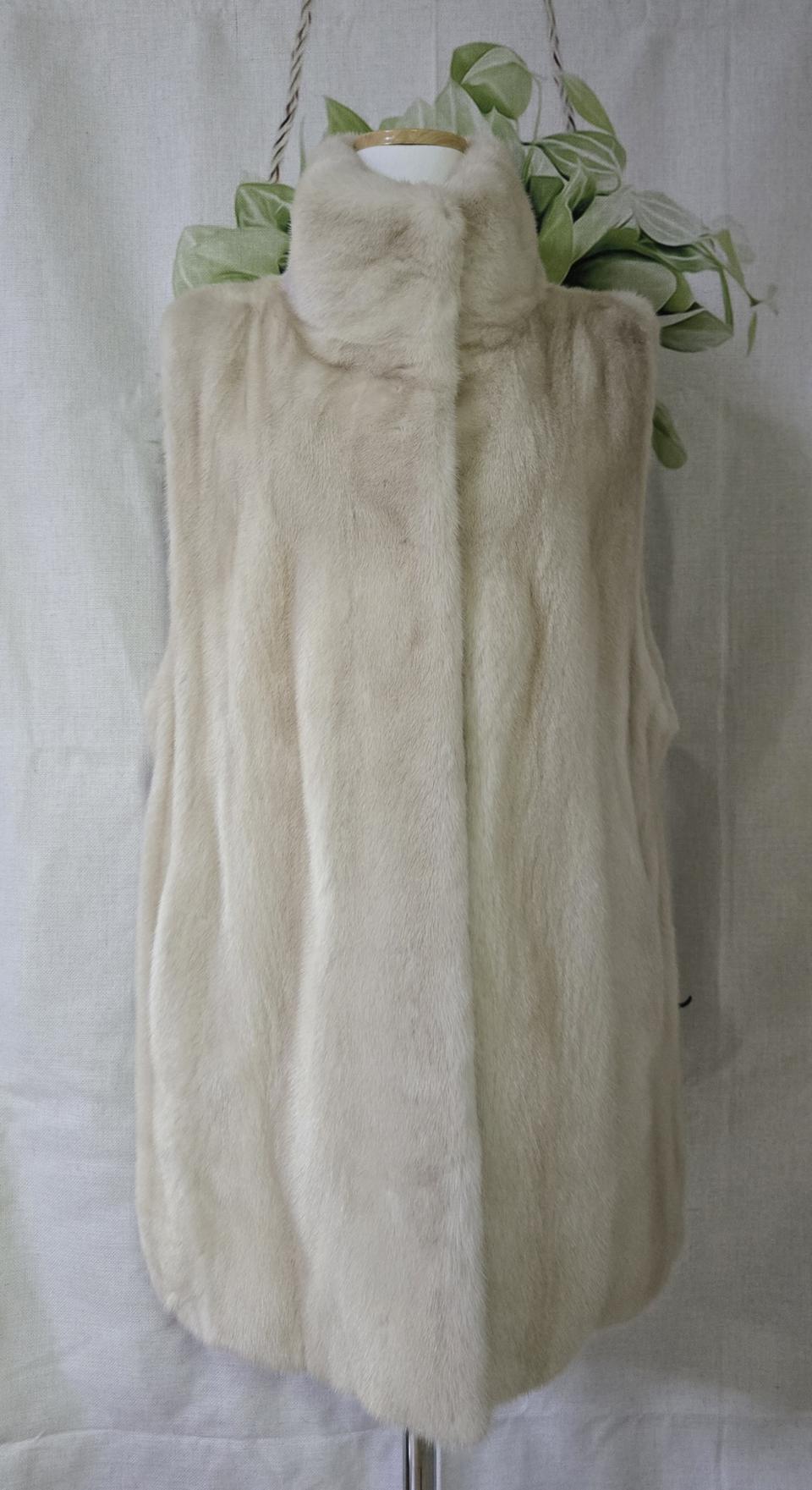 코펜하겐 퍼플 등급 밍크 하이넥 베스트 아이보리