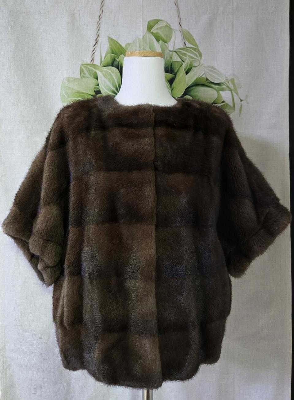 코펜하겐 호리젠탈 밍크 케이프.Free