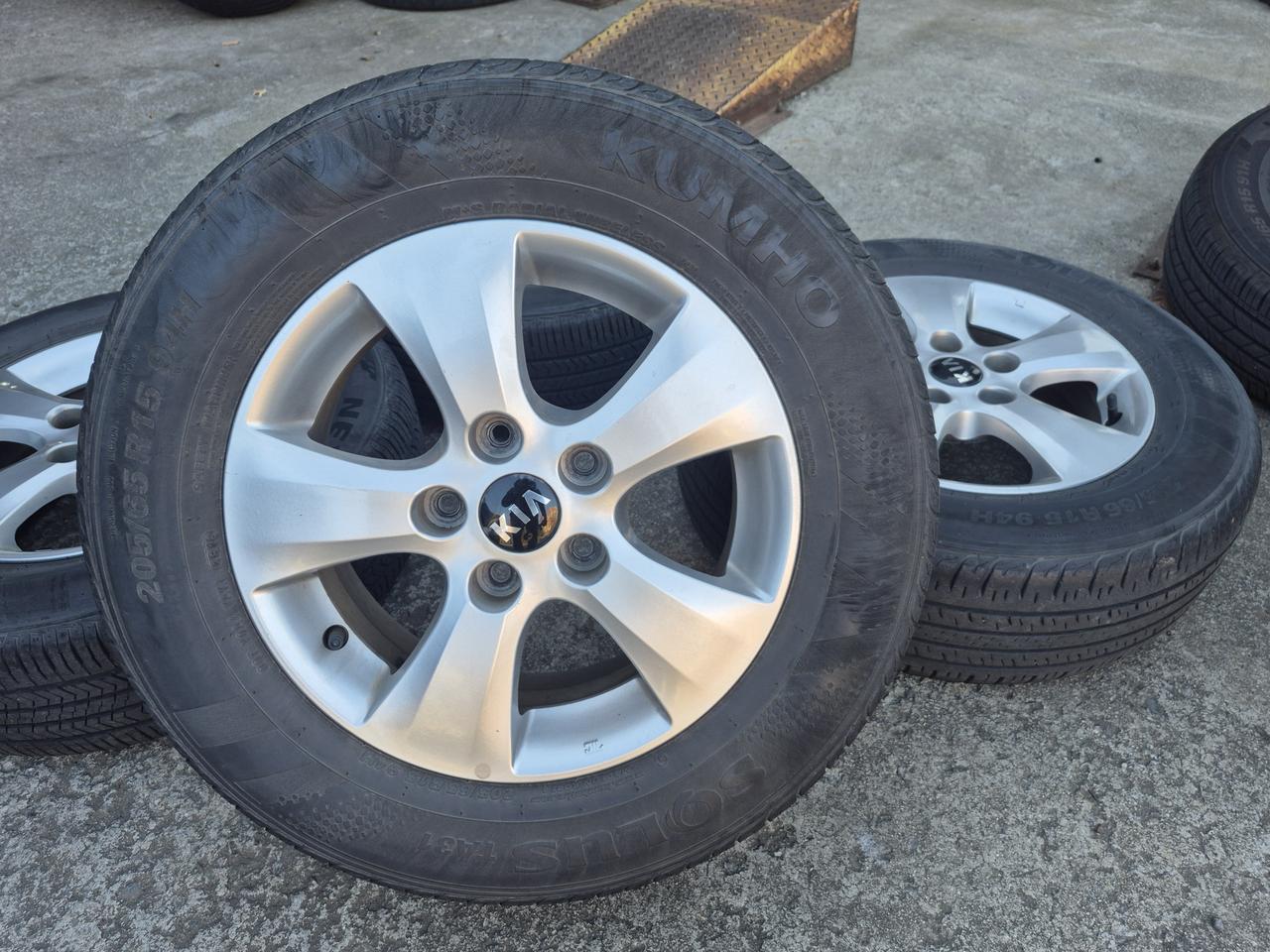 k5 순정 15인치휠타이어