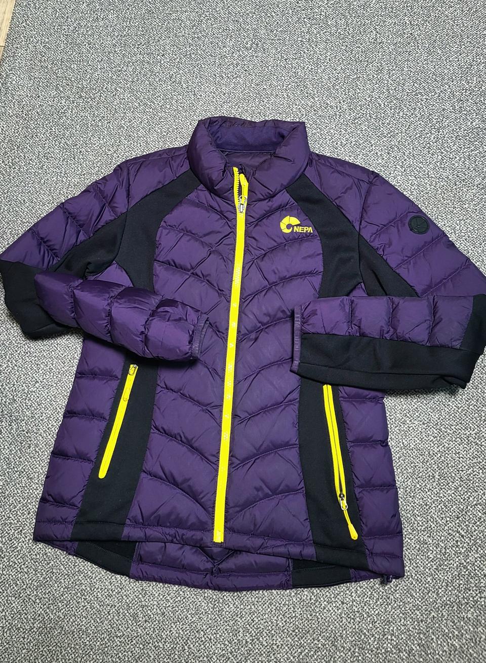 네파 여성 포레스타 덕 다운 자켓  95 정사이즈 라  85-90  가능