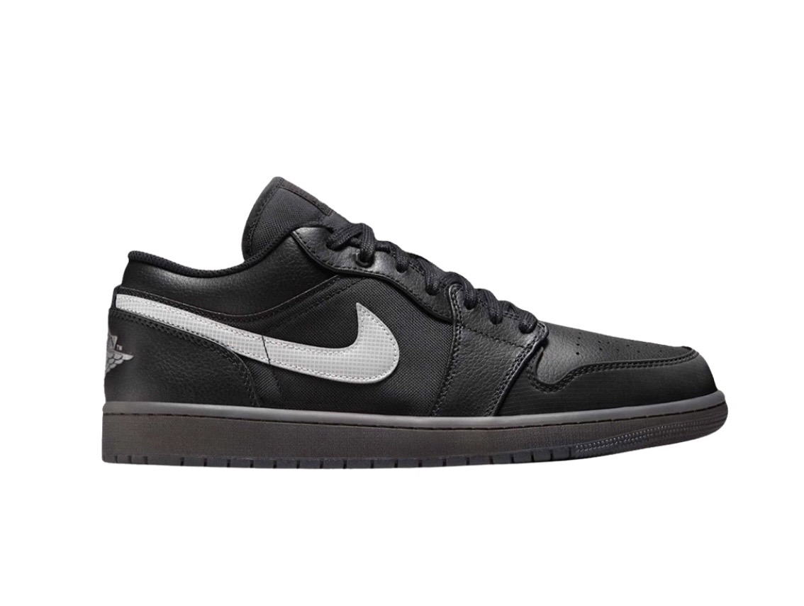 나이키 조던1 로우 SE 블랙 화이트 270