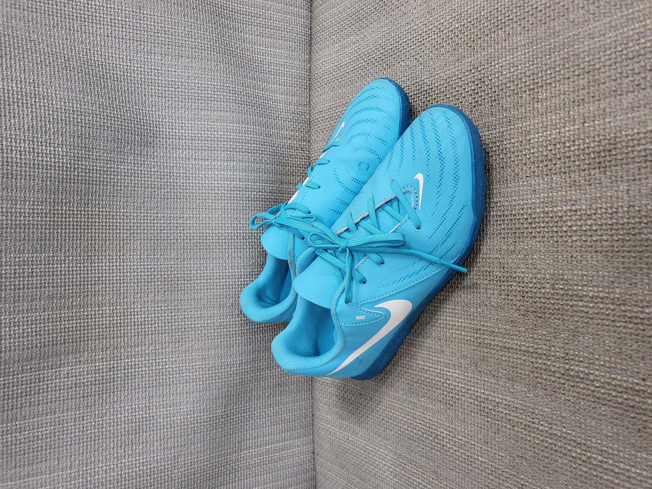 나이키 밴텀 풋살화 240