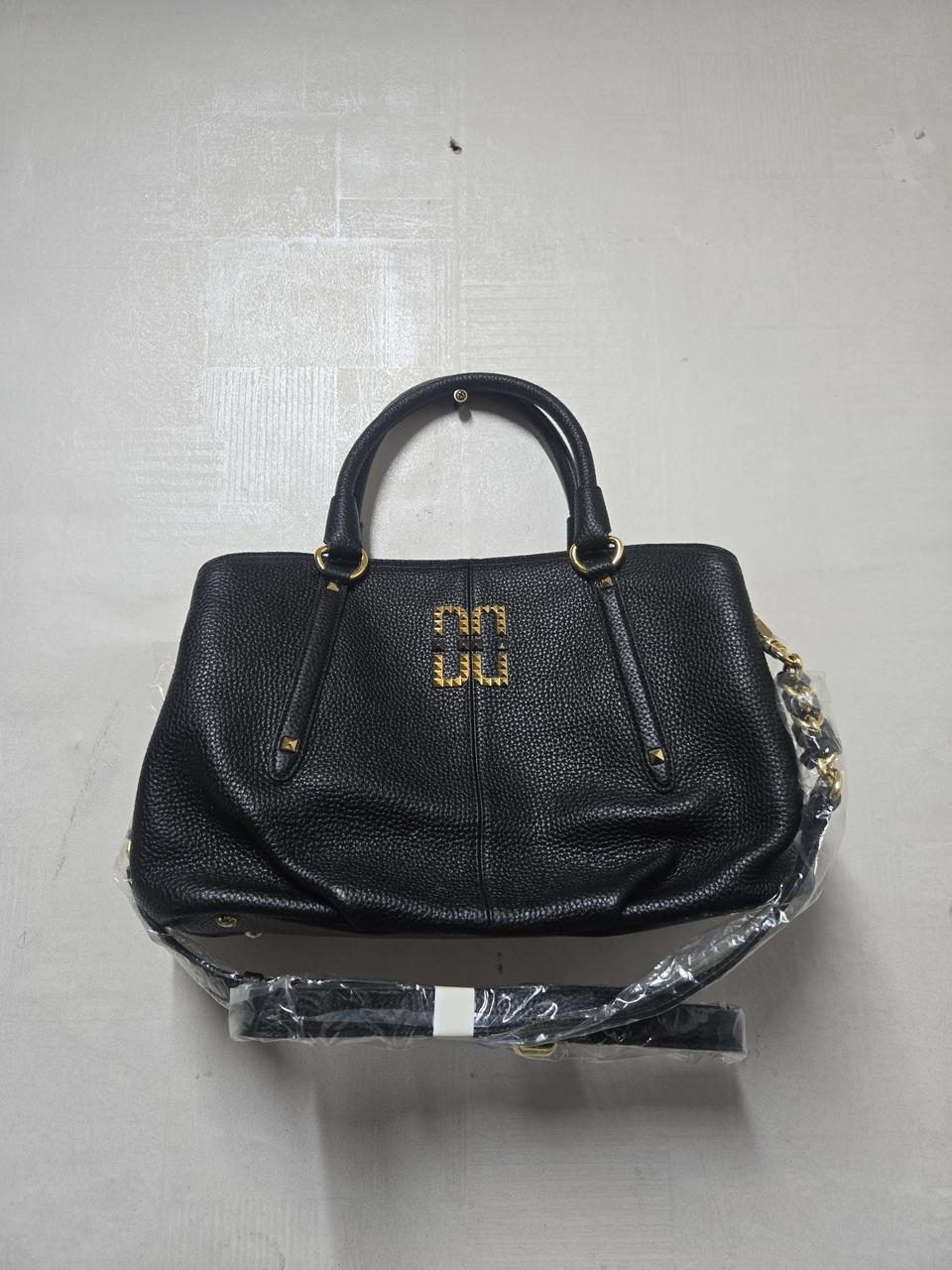 닥스 스터드 로고 토트 크로스가방