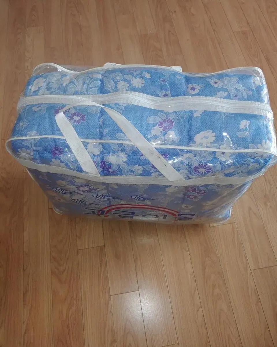 [새상품] 고급이불 퀸사이즈 봄 가을 이불