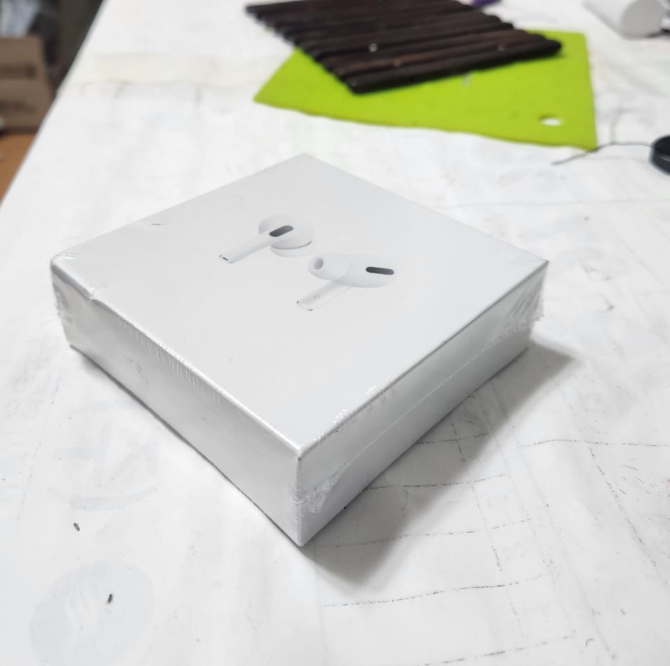 새것 방수. 블루투스 이어폰 에어팟프로 비슷 +멀티충전잭