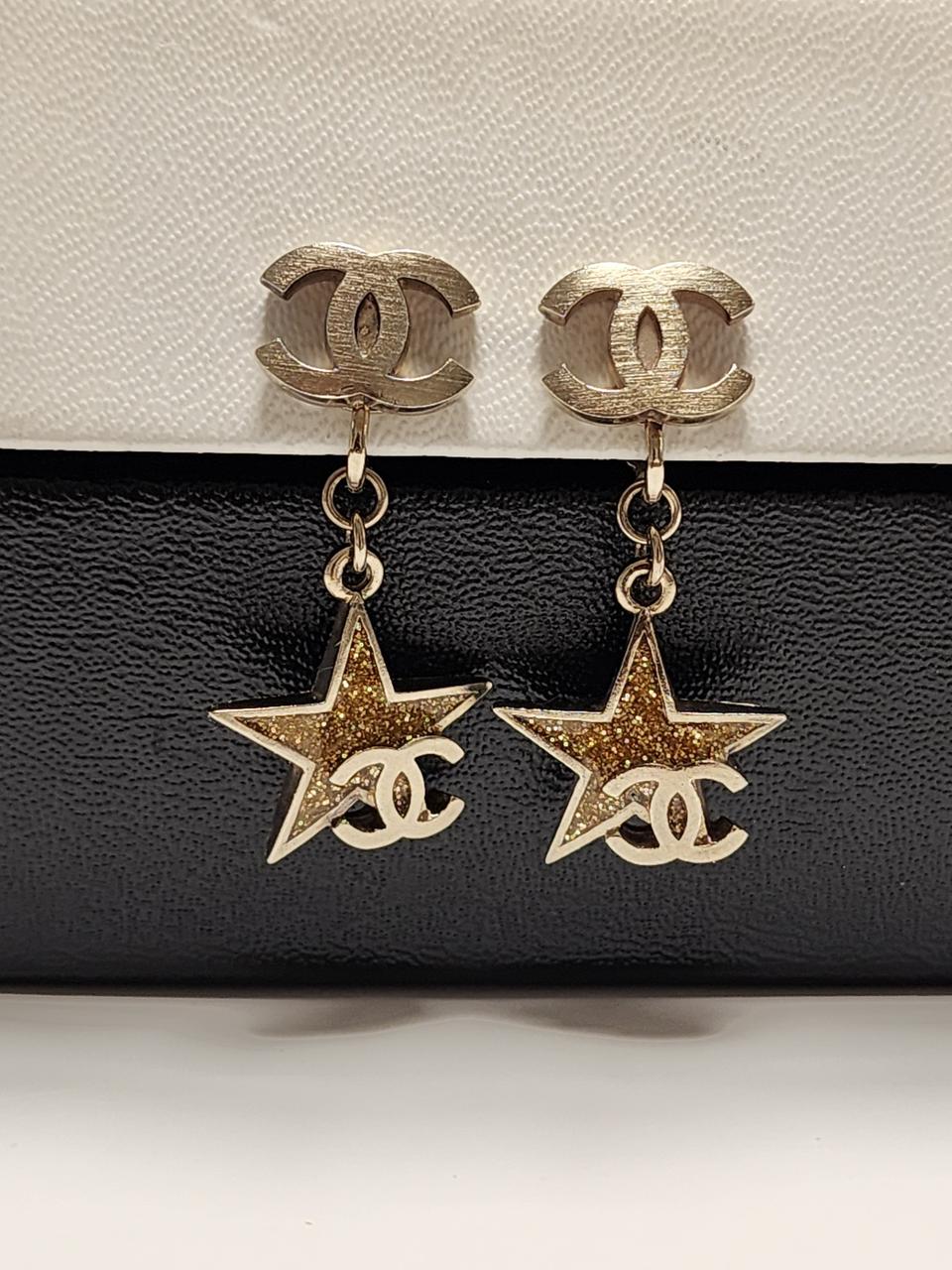 정품 사넬 CC로고 별모양 클립형 귀걸이