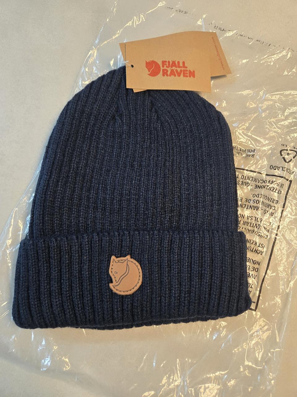 피엘라벤 바이런 비니 네이비 새상품