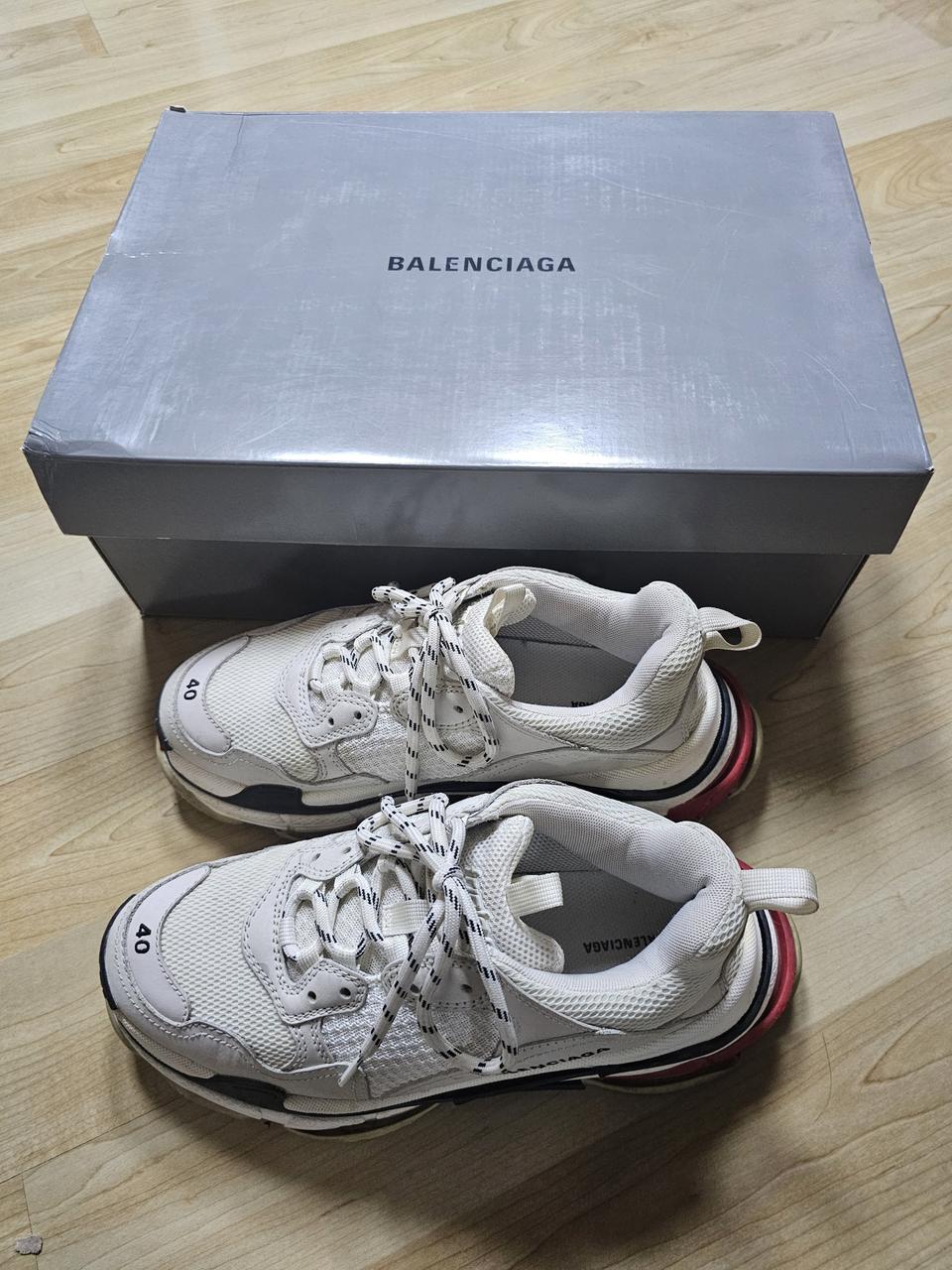 발렌시아가 트리플S