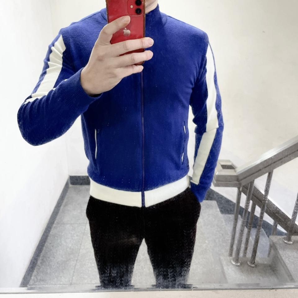 남성100) 헤지스 방풍집업 니트