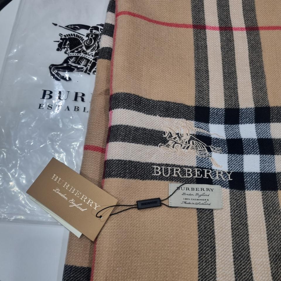 새상품 버버리 캐시미어 숄 머플러