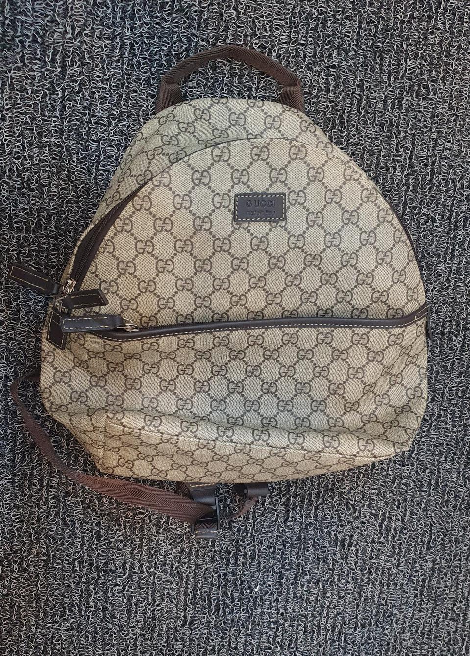 여성 구찌백팩 상태굿