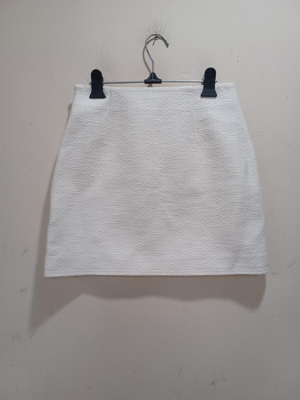 FRONTROW 프론트로우 아이보리색 트위드 미니스커트