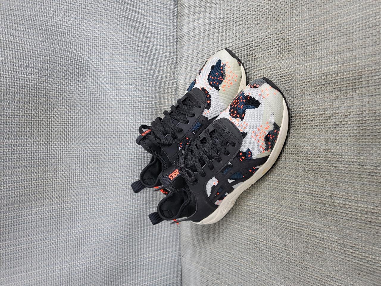 아식스 운동화 240