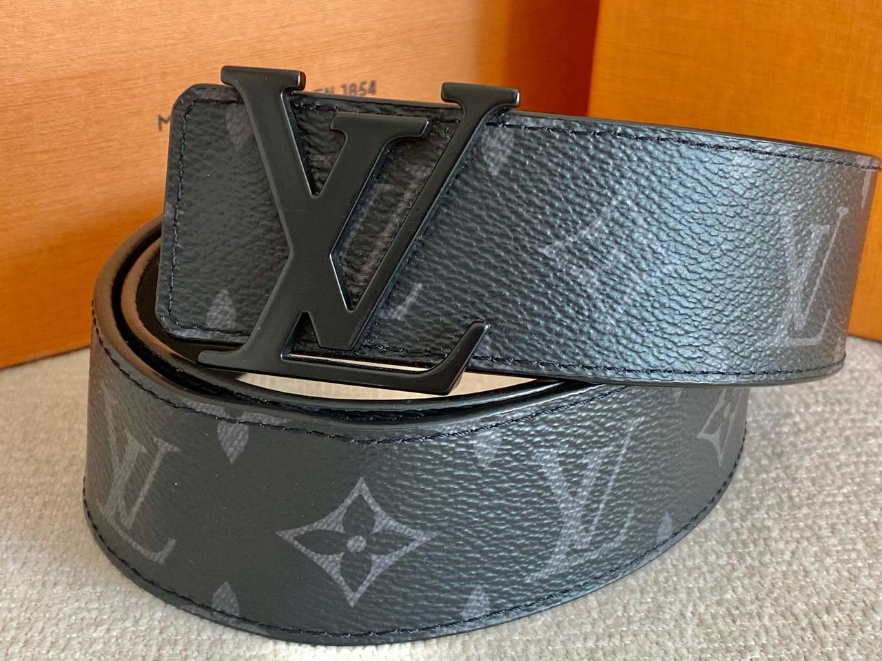 루이비통 LV 블랙 이니셜 이클립스 벨트 40mm 85사이즈