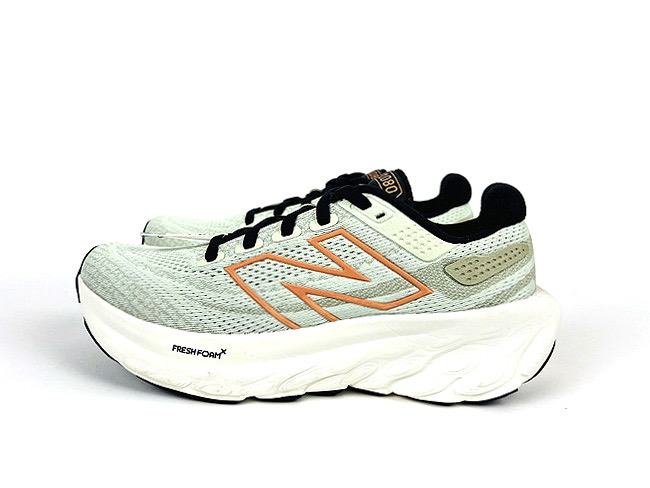 (225) 뉴발란스 W1080ACC