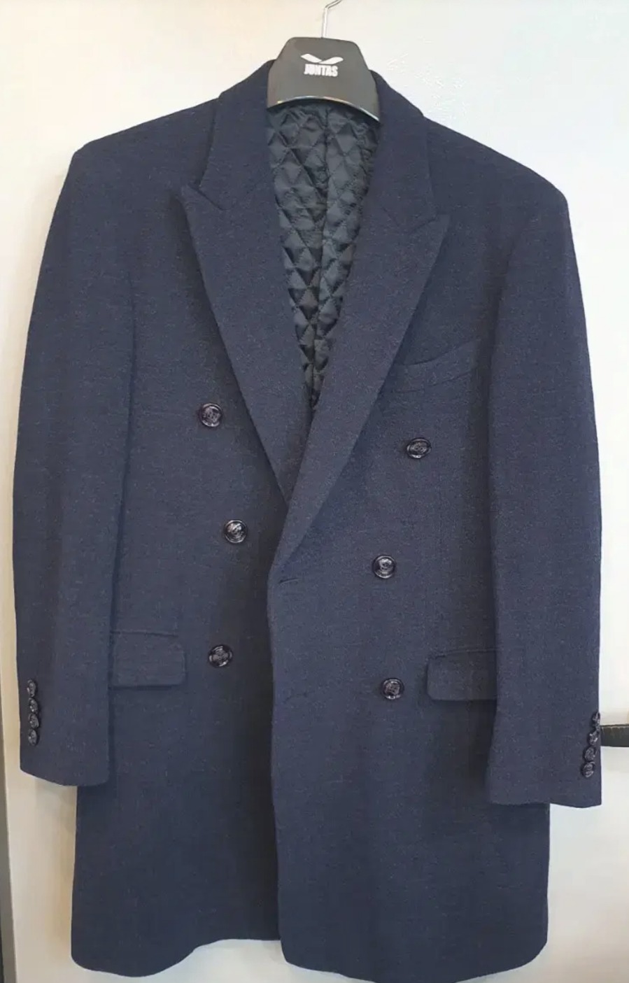 바쏘 (BASSO)남성 코트 100-82-170멋스럽고고급져요 상태좋