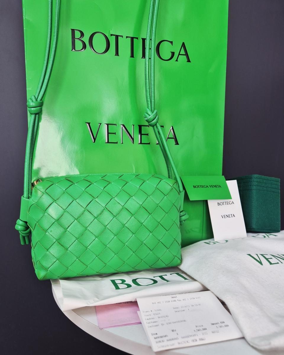 보테가 베네타 캔디 루프 카메라백