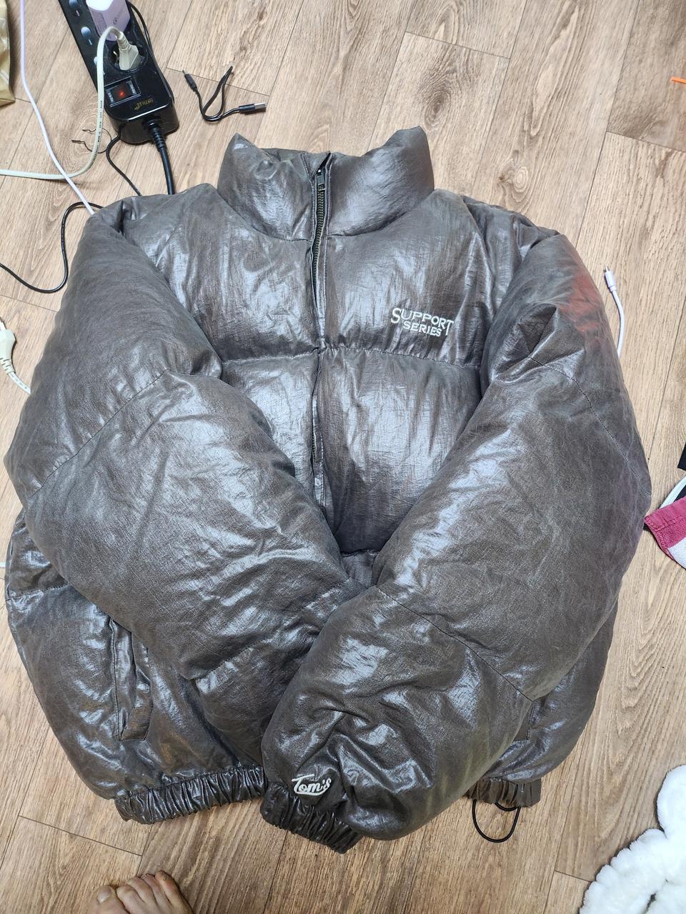 톰스벌스데이서포트시리즈구스패딩