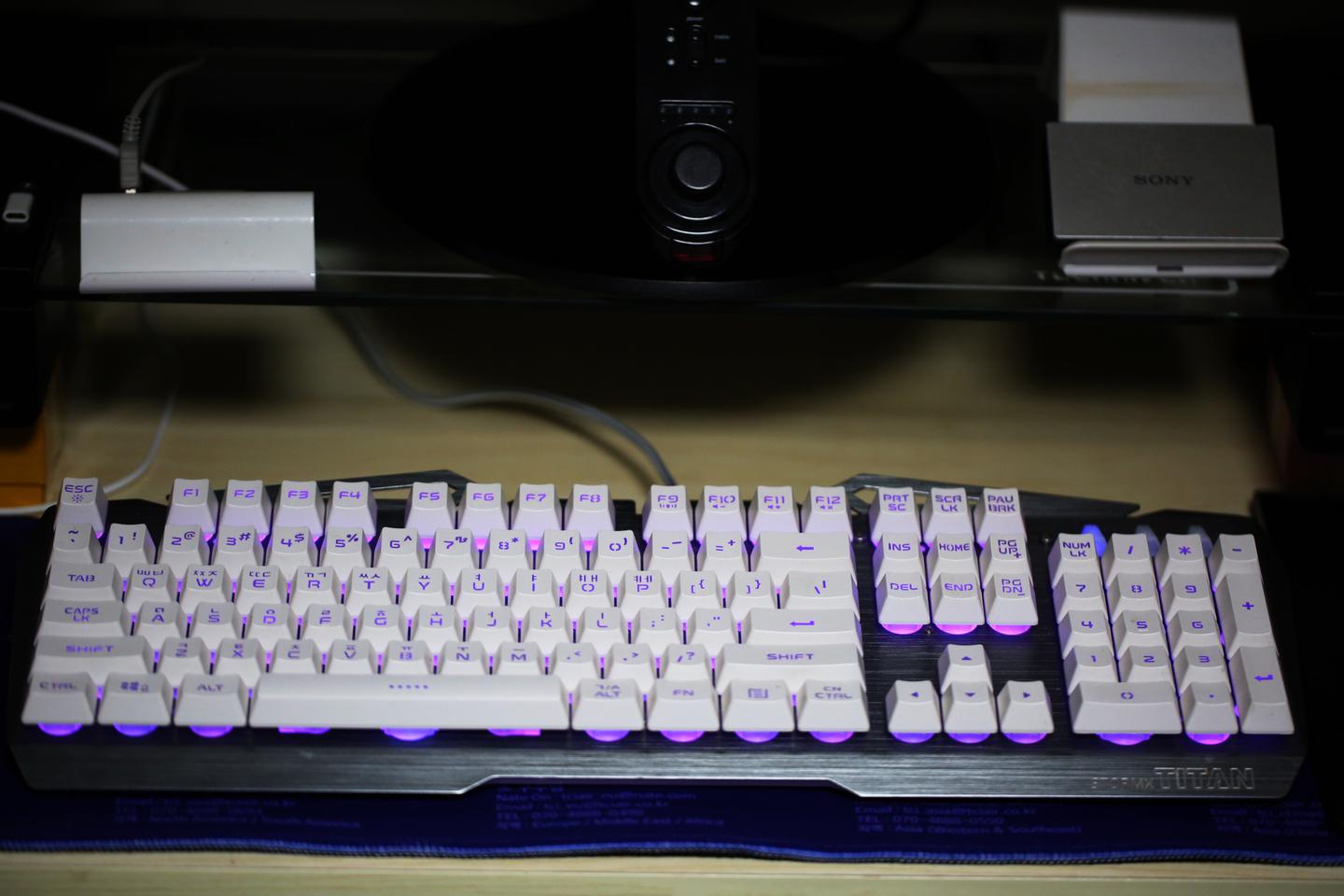 제닉스 STORMX TITAN SE 게이밍 유선 키보드