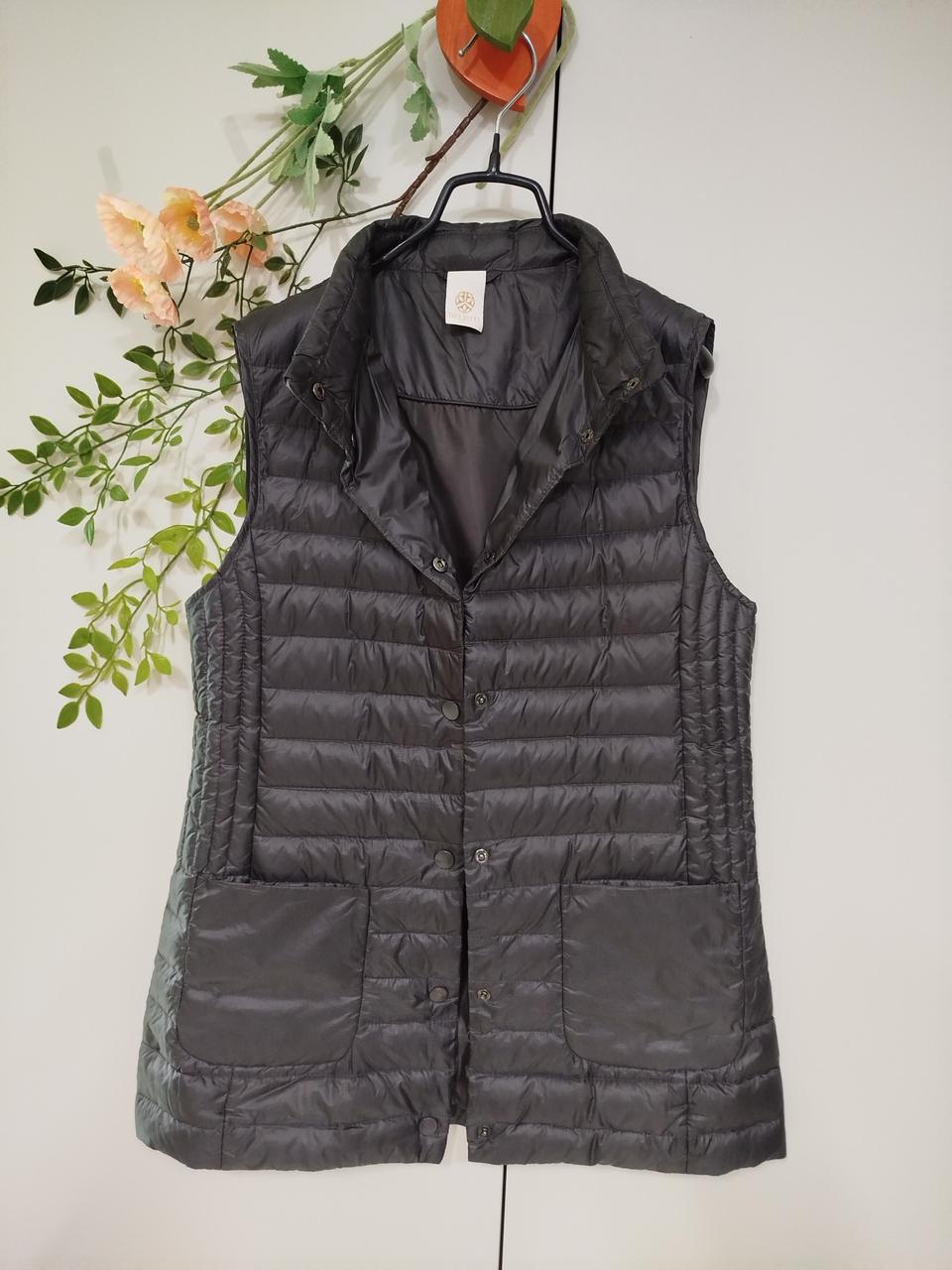 할인 55 차콜 오리털 경량 조끼