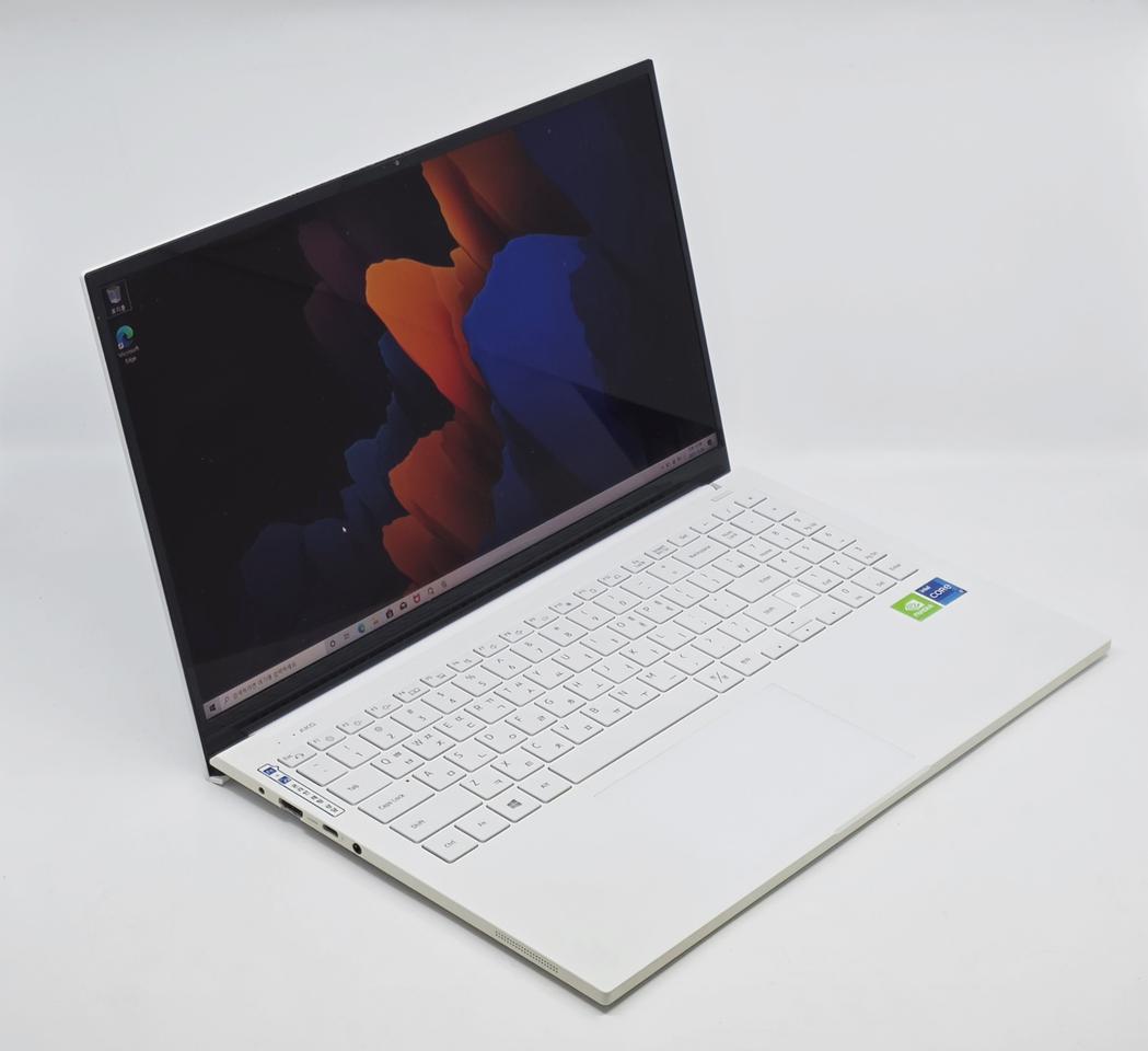 삼성 갤럭시북 이온2 NT950XDA-XC78W 중고