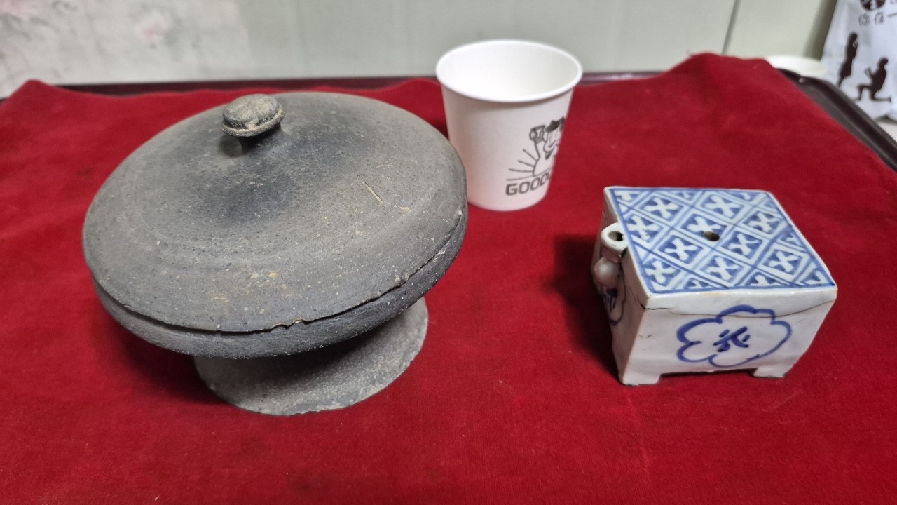 백자연적 , 토기