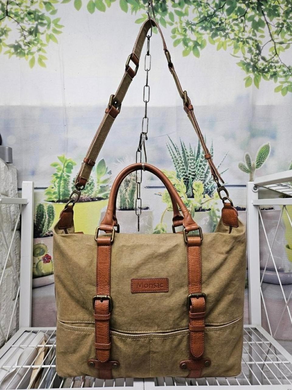 Monsac 캔버스 브라운 토트백 겸 크로스백