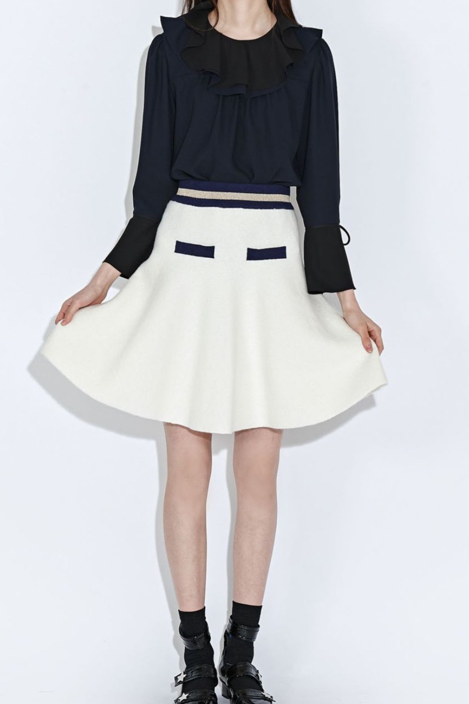 럭키슈에뜨 스커트 36 도톰니트 플레어