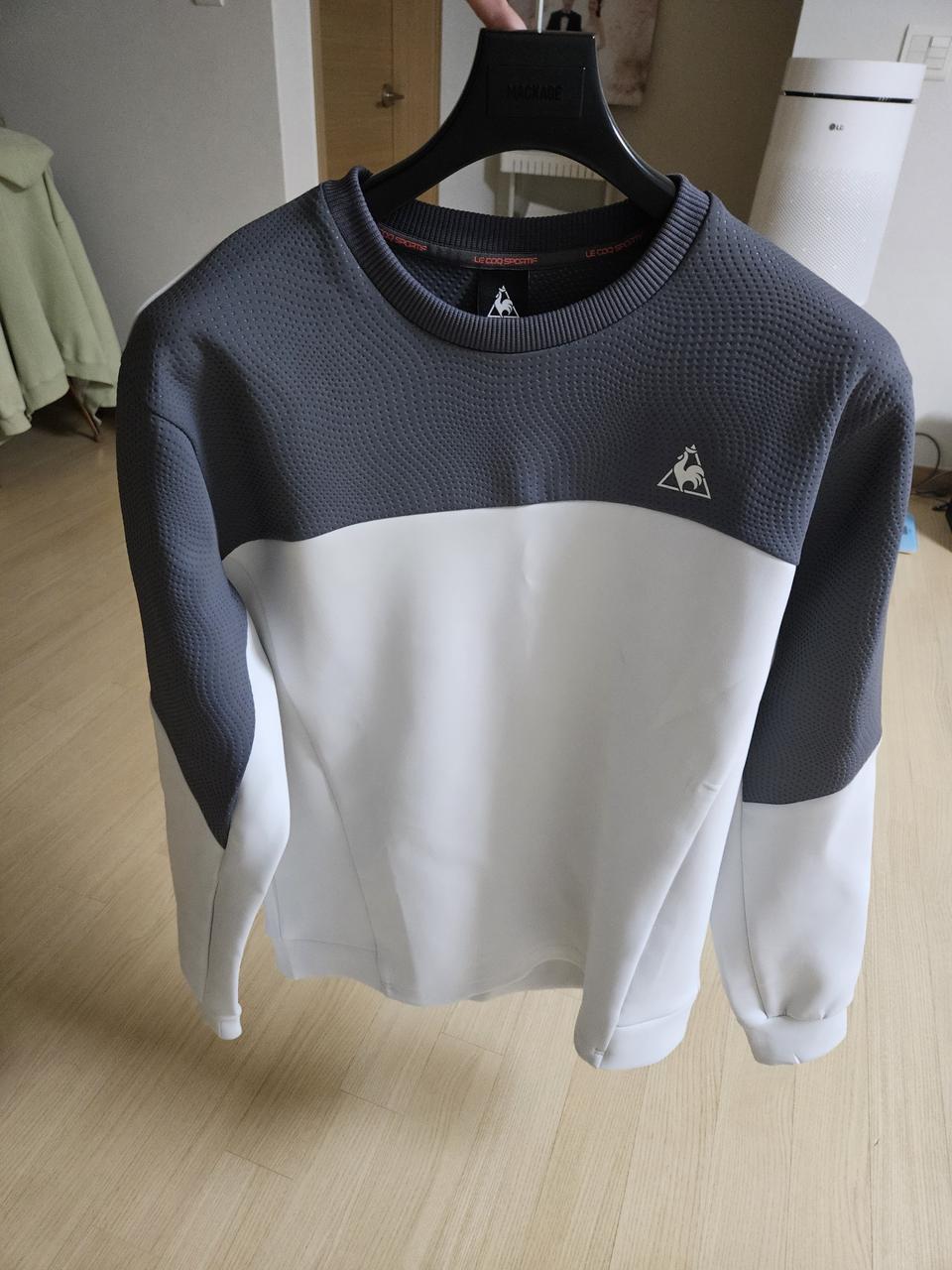 르꼬끄 맨투맨 팔아요 (100)새상품 원가 99000원