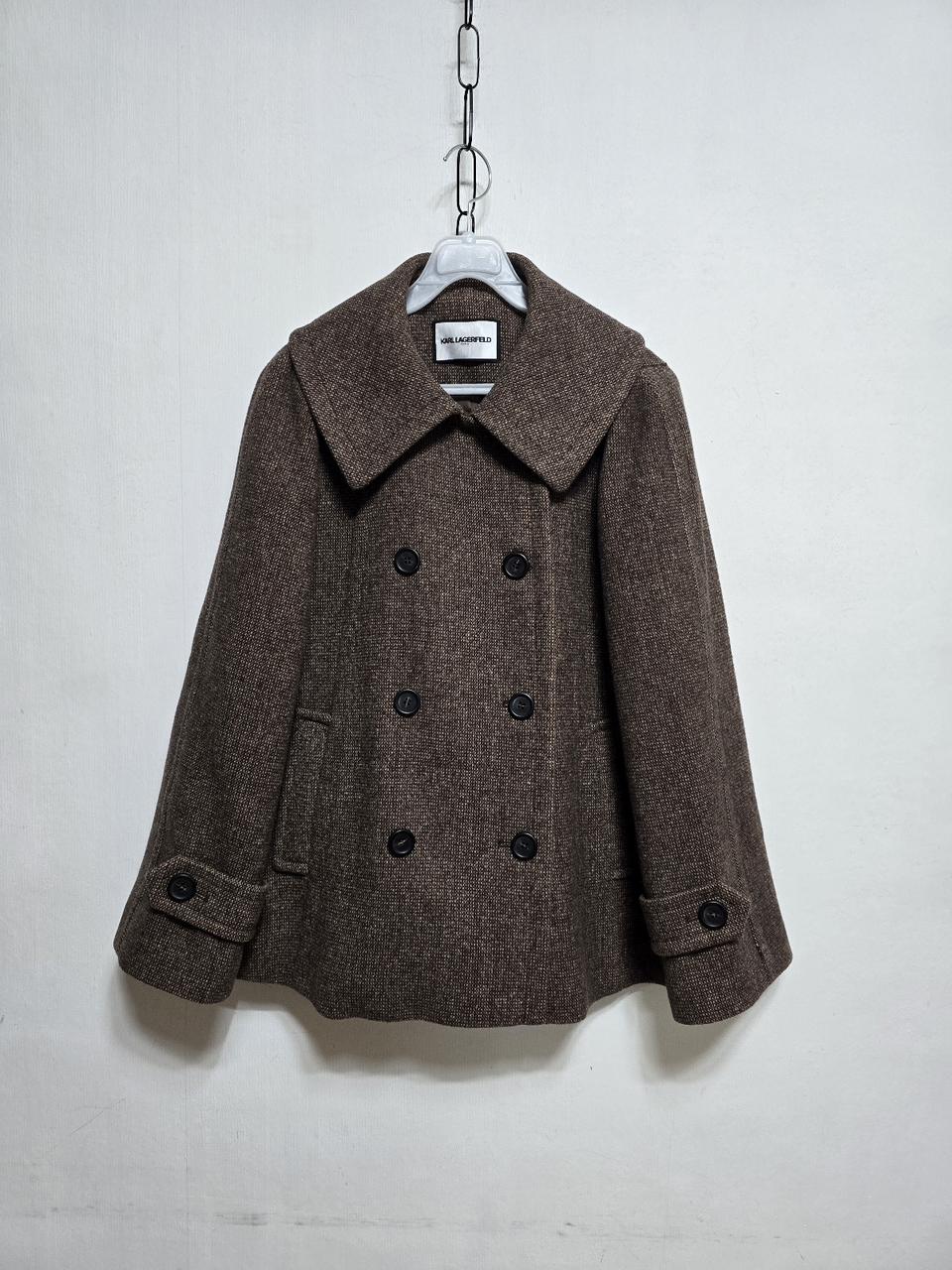 칼라거펠트코트 66