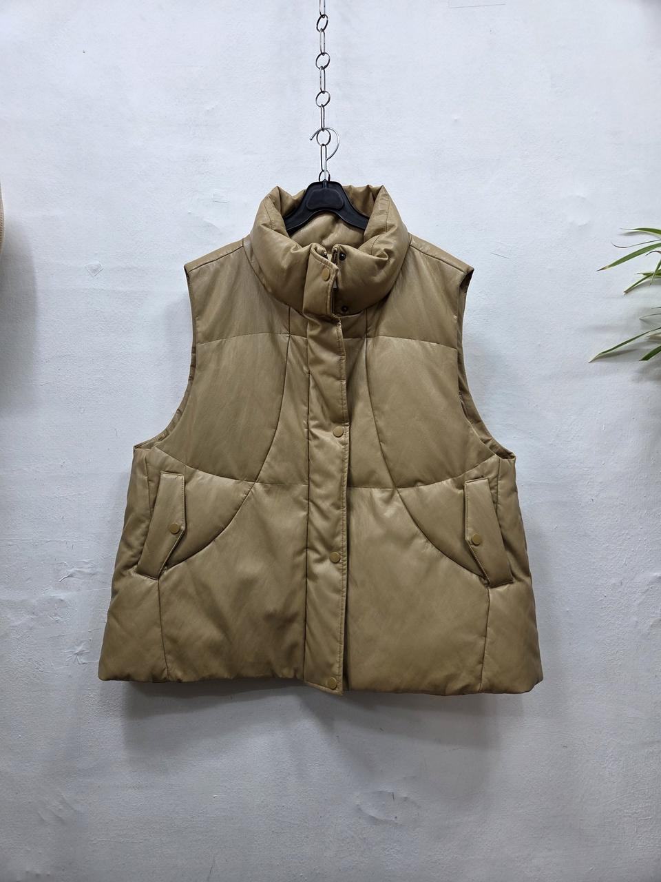 셀럽샵에디션/하이넥구스다운레더조끼88(77-88)