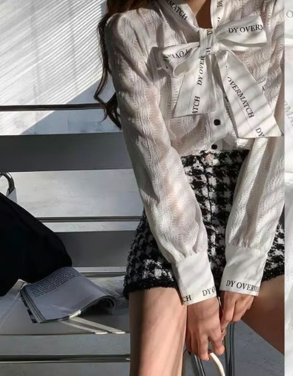 BL311 레터링리본블라우스