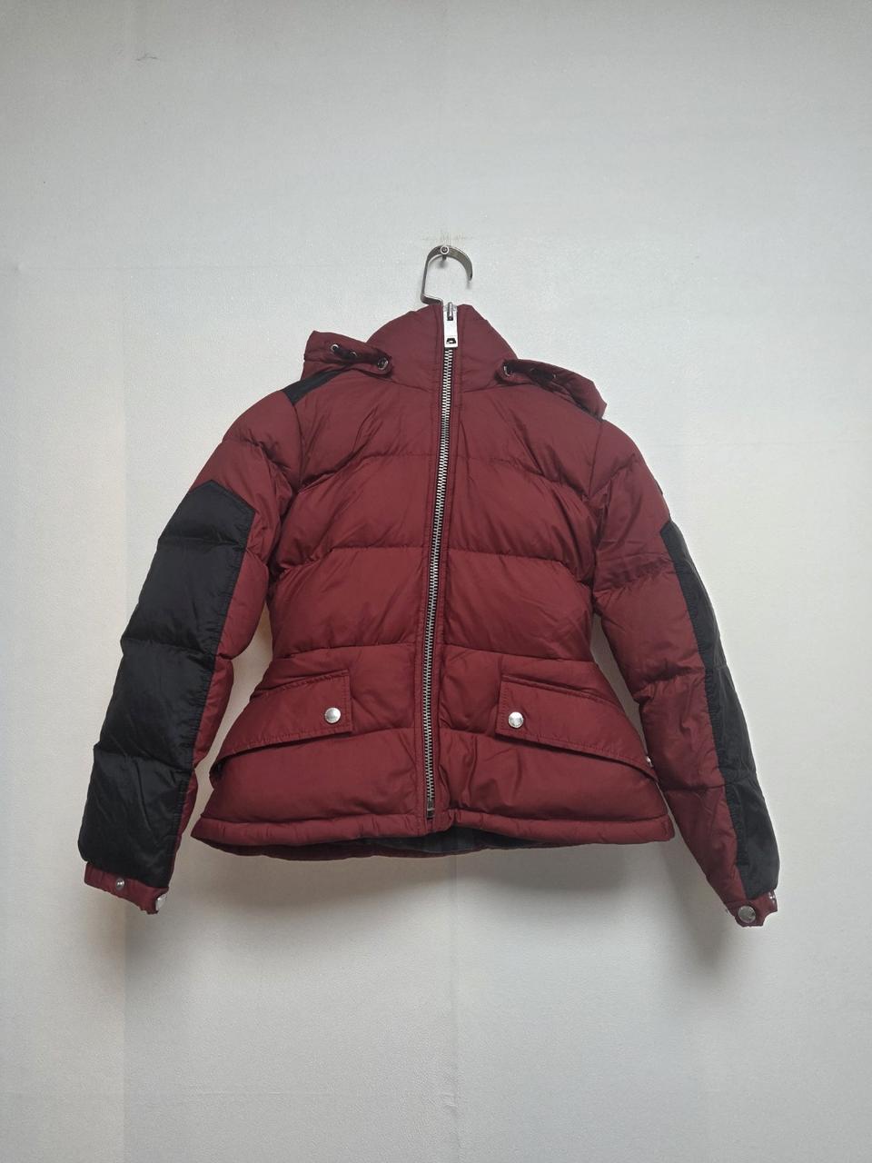 버버리 키즈 덕다운 패딩 레드(8Y)