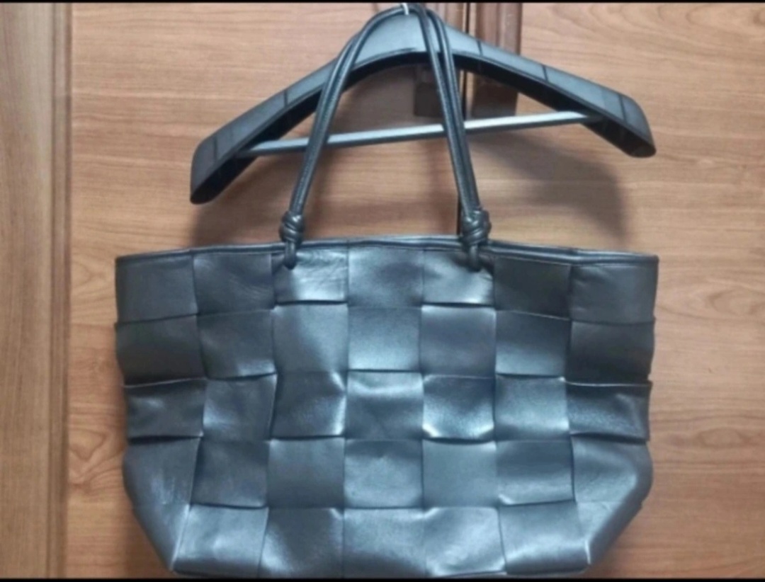 Massimo Dutti 브랜드의 우븐 디자인 토트백(새상품)