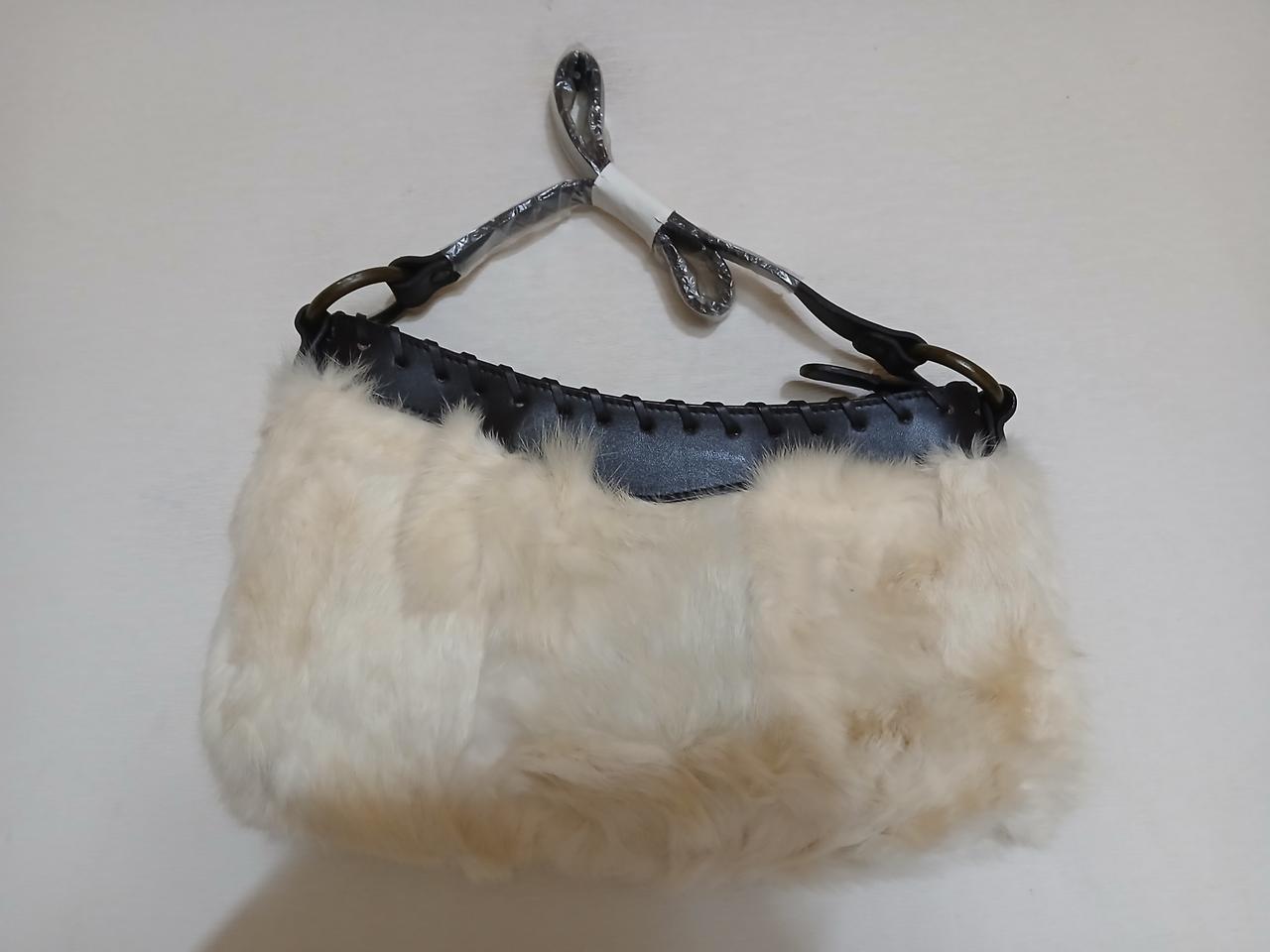 새상품 화이트 퍼 숄더백 토트백 가방 토끼털 가죽 미니 크로스백 핸드백