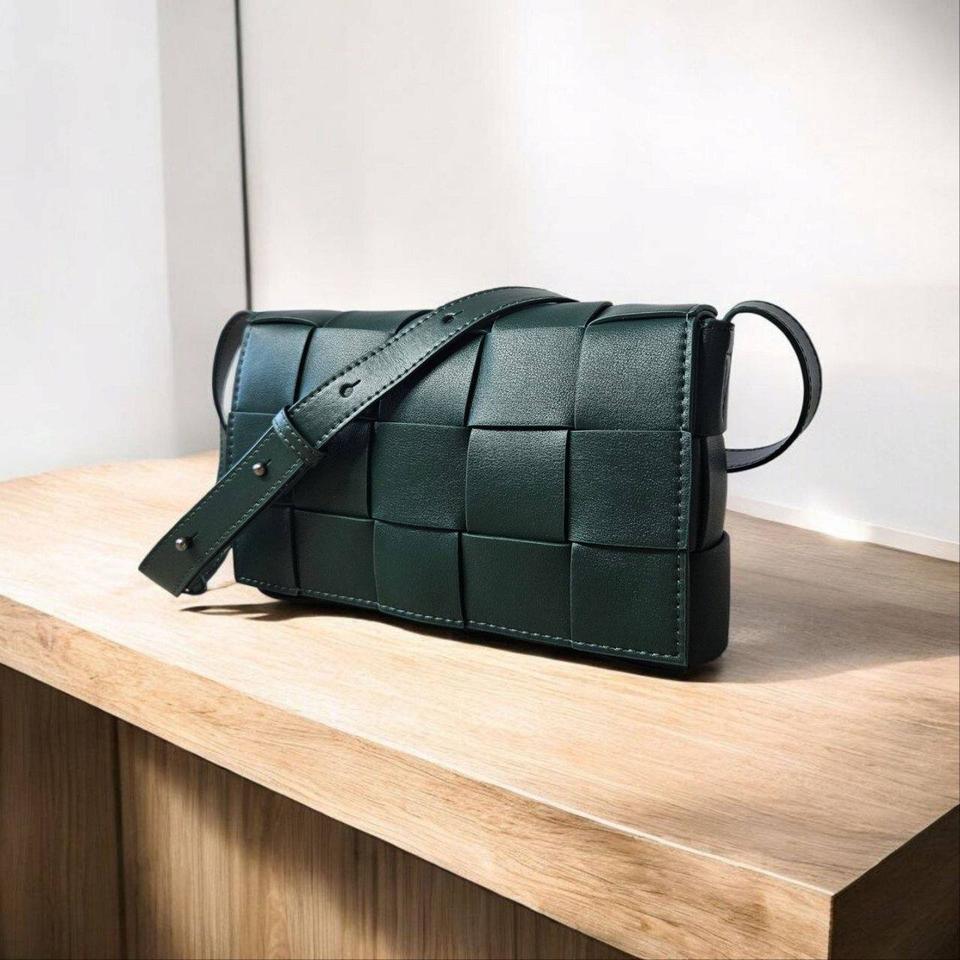 보테가베네타 카세트 백